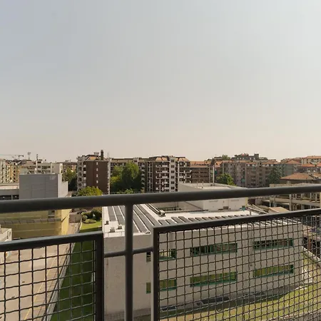 Apartman Guesthost - Spacious Terrace Flat X7 Mm2 Udine *